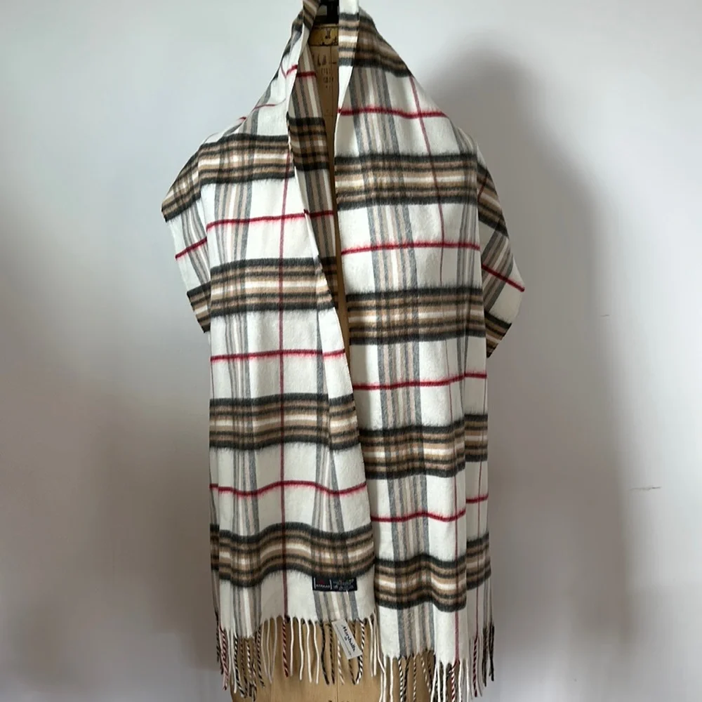 V. FRAAS cashmink super soft acrylic plaid scarf made Germany 🇩🇪 15.5 x 65in